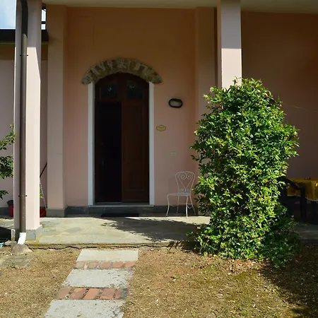 Casa Sarticola Apartment Castelnuovo Magra Exterior photo