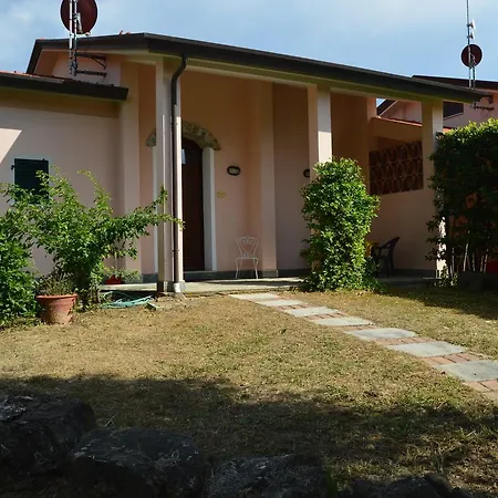 Casa Sarticola Apartment Castelnuovo Magra Exterior photo
