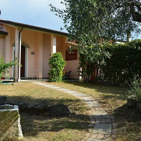 Casa Sarticola Apartment Castelnuovo Magra Exterior photo