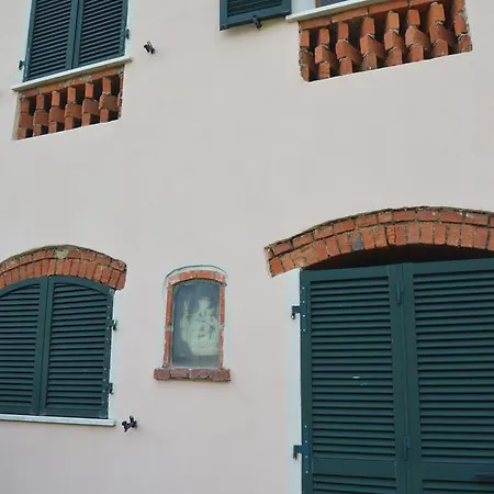 Casa Sarticola Apartment Castelnuovo Magra Exterior photo